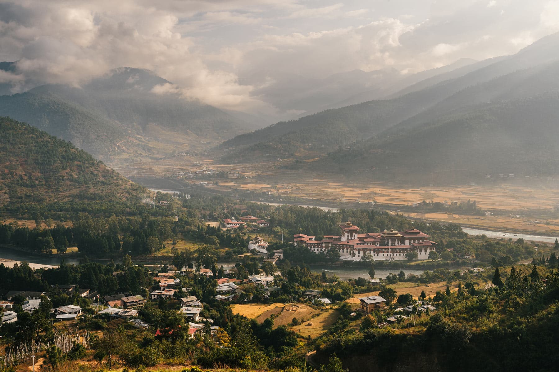 bhutan_mon